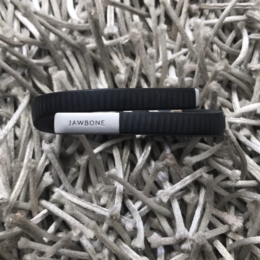 Jawbone Up 24 / small-med size in black